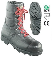 Schnittschutzstiefel als Lederstiefel